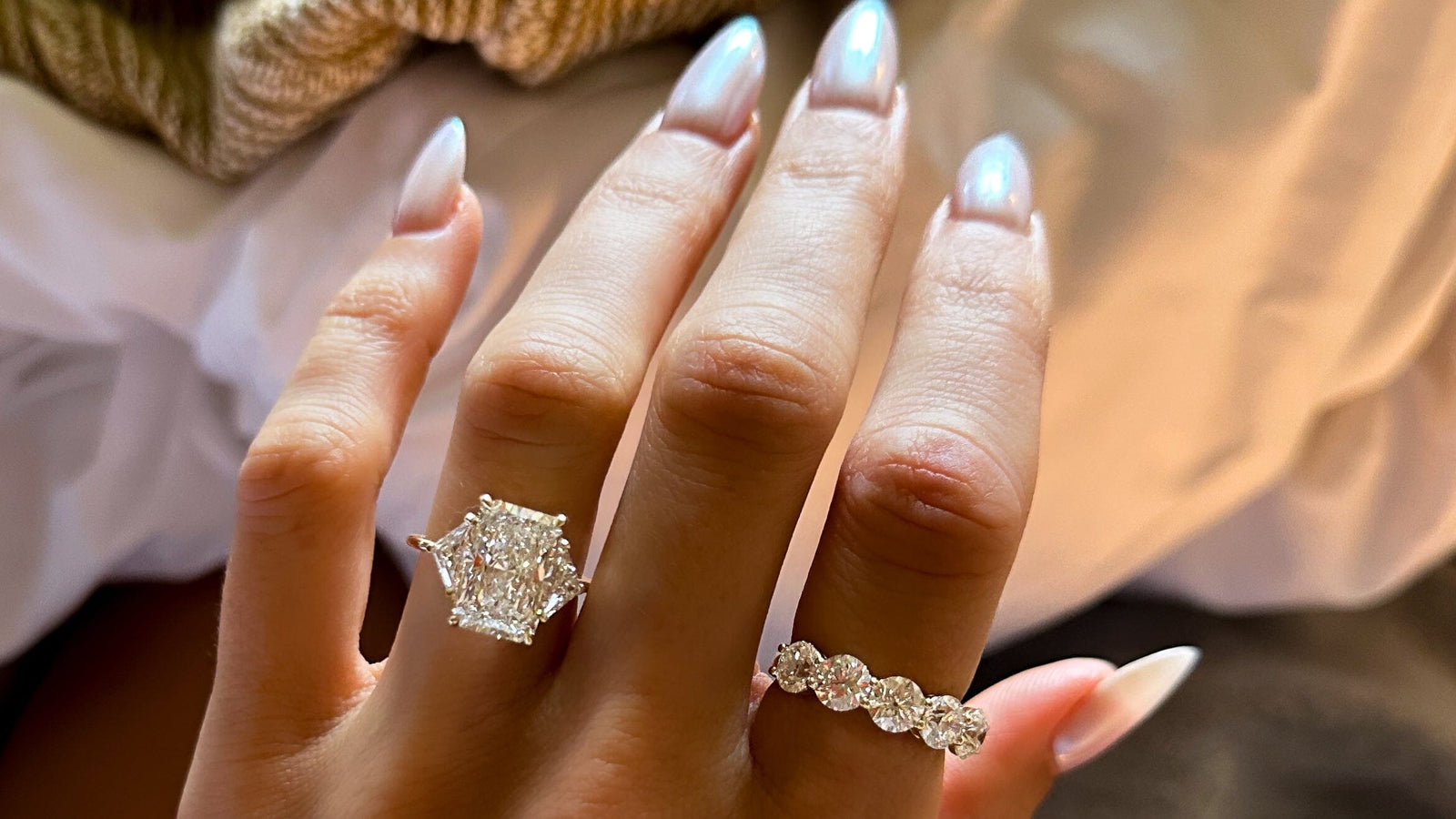 Rosa Del Amor' Natural White Diamond Engagement Ring